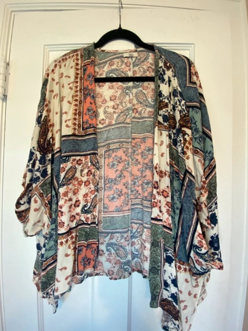 Womens maurices one size open front kimono top fits like a large